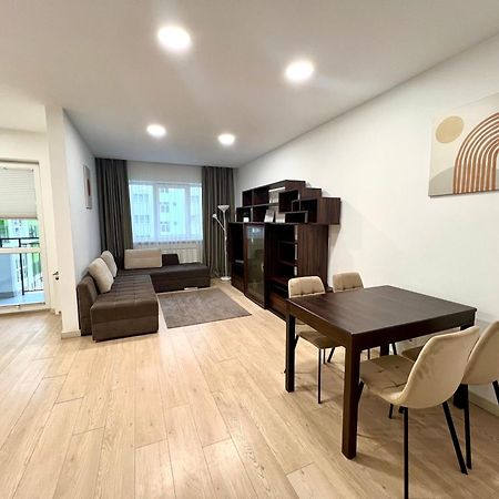 Osapart Malevich Apartment In The Complex Great Britain 리비프 외부 사진