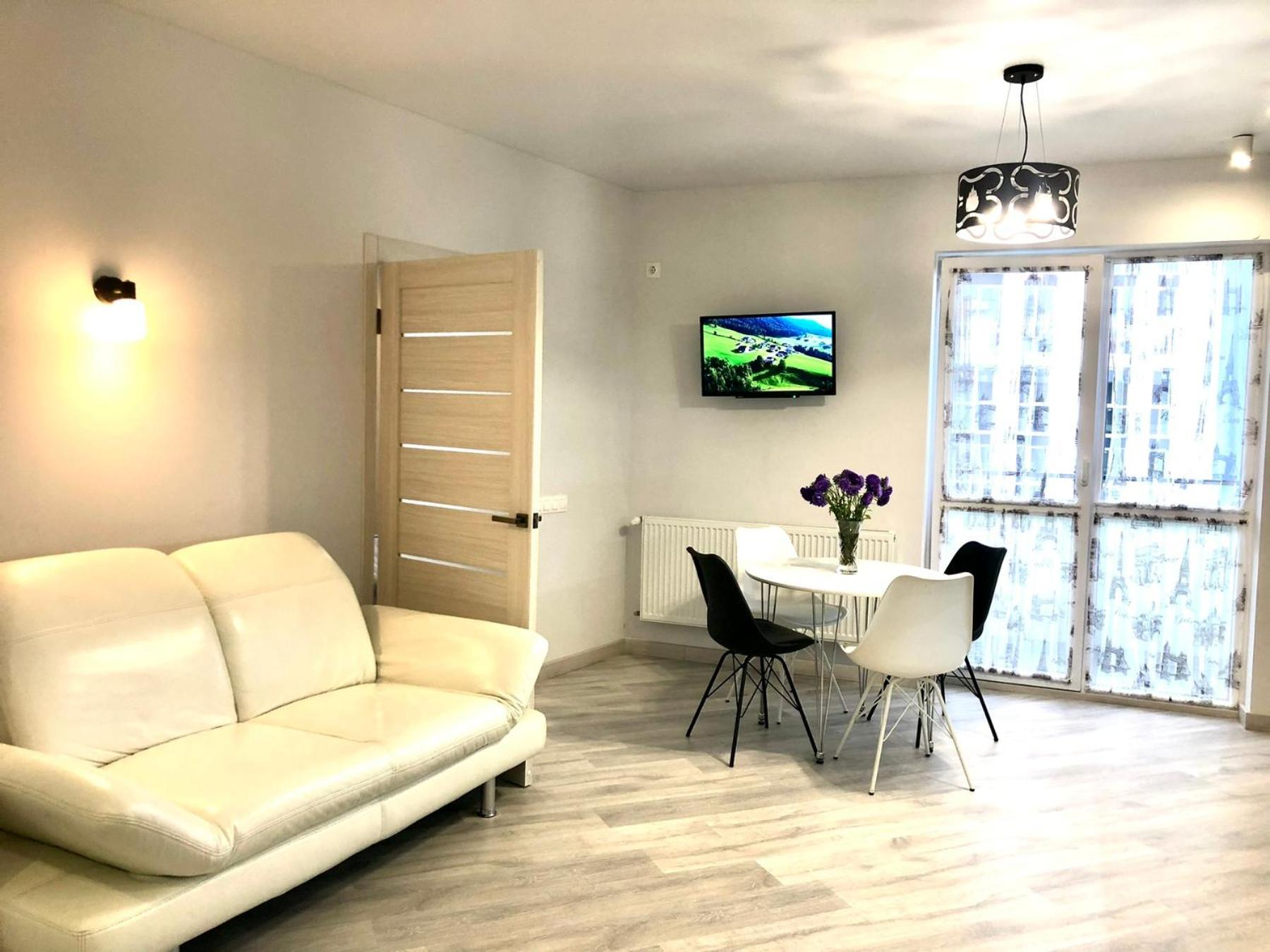 Osapart Malevich Apartment In The Complex Great Britain 리비프 외부 사진